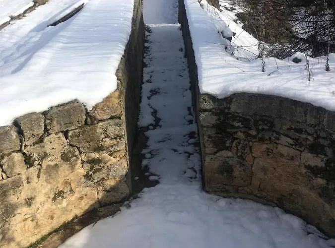 펜션 El Molino De Manolo Gumiel de Izan